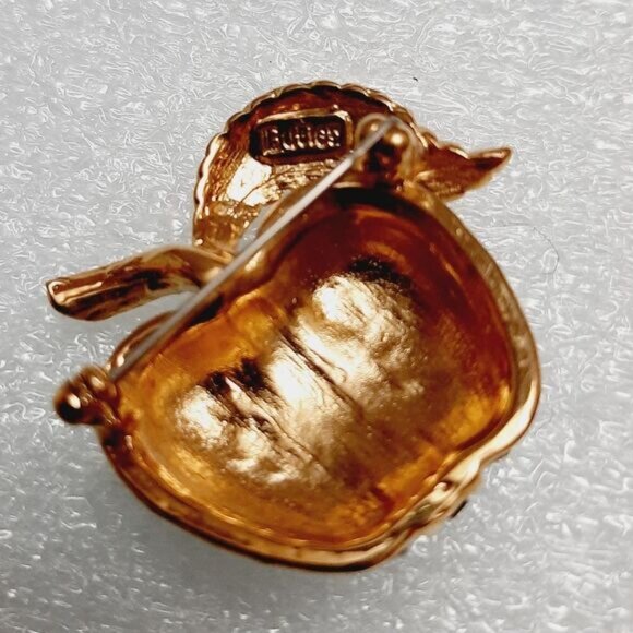 BUTLER Signed Vintage Clear Rhinestone Apple Brooch Sparkle Jewelry Goldtone Pin - Picture 9 of 10